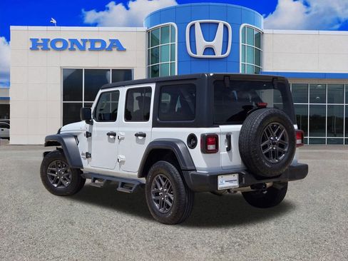 Used 2020 Jeep Wrangler Unlimited Sport S AWD/4WD image 5