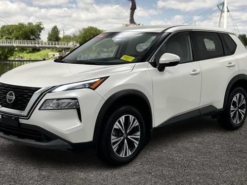 Used 2021 Nissan Rogue SV AWD/4WD image 1