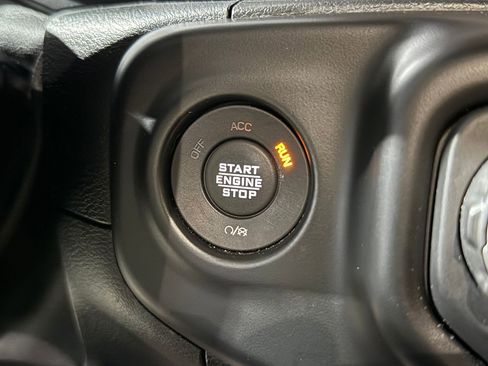 Used 2021 Jeep Gladiator Mojave image 29