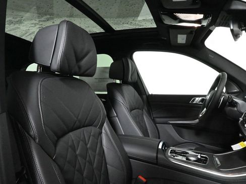 Used 2026 BMW X5 xDrive50e w/ Premium Package image 35