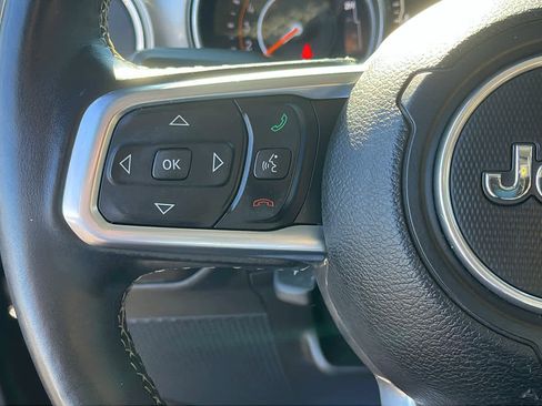 Used 2018 Jeep Wrangler Unlimited Sahara w/ Cold Weather Group image 13