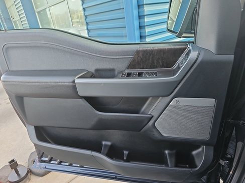 Used 2022 Ford F150 Lariat w/ Max Trailer Tow Package image 25