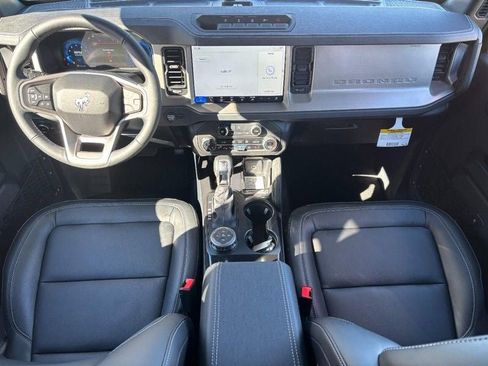 New 2025 Ford Bronco Outer Banks w/ Sasquatch Package image 6