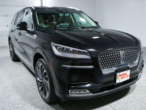 Used 2021 Lincoln Aviator Reserve w/ Equipment Group 201A AWD/4WD image 5
