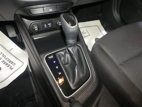 Used 2019 Hyundai Accent SE FWD image 38