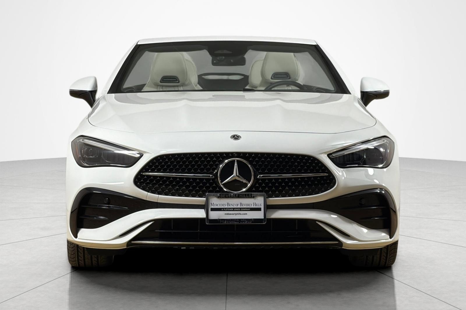 Used 2026 Mercedes-Benz CLE 450 4MATIC Cabriolet image 8