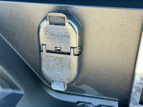 Used 2023 GMC Canyon Elevation w/ Convenience Package RWD image 44