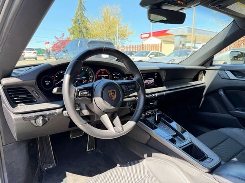 Used 2022 Porsche 911 Carrera image 13