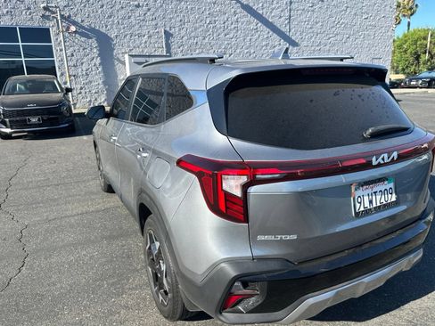Certified 2024 Kia Seltos EX AWD/4WD image 7