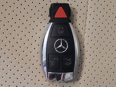 Used 2018 Mercedes-Benz C 300 Sedan w/ Premium Package image 32