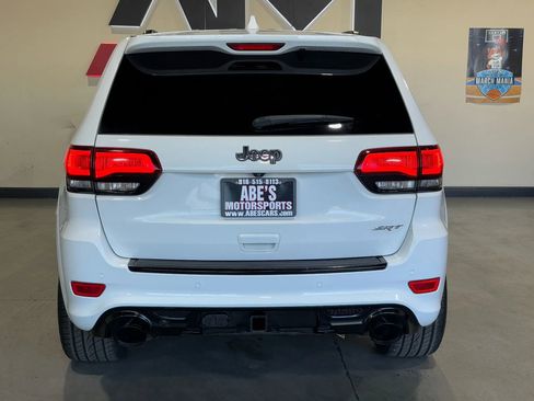 Used 2015 Jeep Grand Cherokee SRT w/ Trailer Tow Group IV image 7