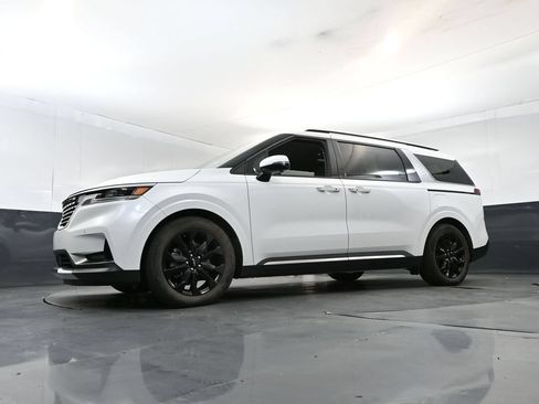 Used 2024 Kia Carnival SX Prestige FWD image 20