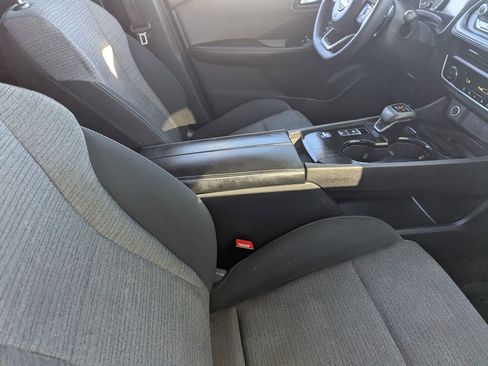 Certified 2023 Nissan Rogue SV image 12