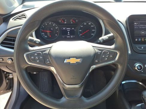 Used 2023 Chevrolet Malibu LT FWD image 27