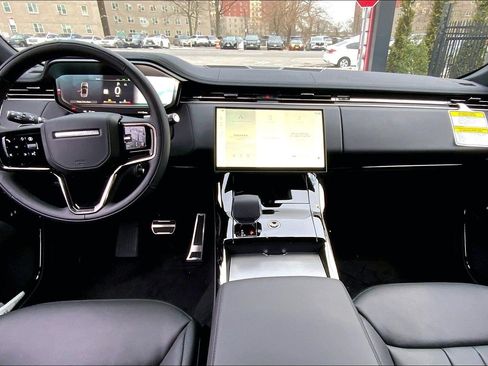New 2026 Land Rover Range Rover Sport Dynamic SE image 5