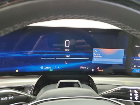 Used 2023 Cadillac Lyriq 2WD image 12