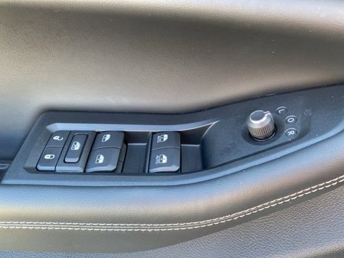 Certified 2023 Jeep Grand Cherokee Laredo image 27