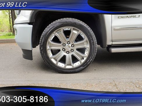 Used 2018 GMC Sierra 1500 Denali w/ Denali Ultimate Package AWD/4WD image 4