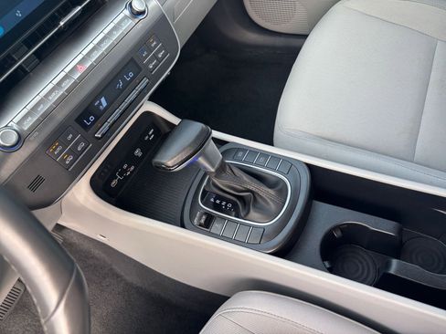 Used 2025 Hyundai Kona SEL image 41