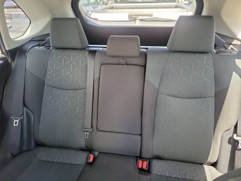 Used 2025 Toyota RAV4 XLE w/ Convenience Package FWD image 10