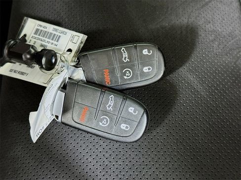 Used 2020 Dodge Charger Scat Pack image 35