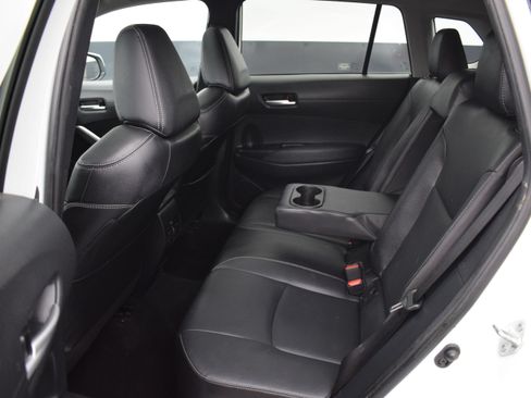 Used 2022 Toyota Corolla Cross XLE w/ Convenience Package AWD/4WD image 13