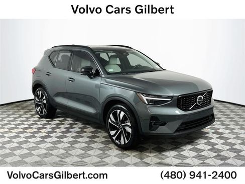 Used 2026 Volvo XC40 B5 Ultra w/ Climate Package AWD/4WD image 1