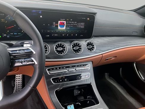 Used 2023 Mercedes-Benz E 450 Cabriolet image 5