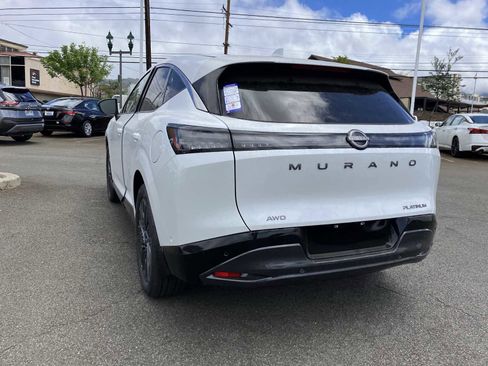 New 2025 Nissan Murano Platinum image 4