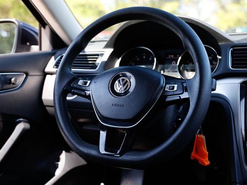 Used 2017 Volkswagen Passat 1.8T S image 26