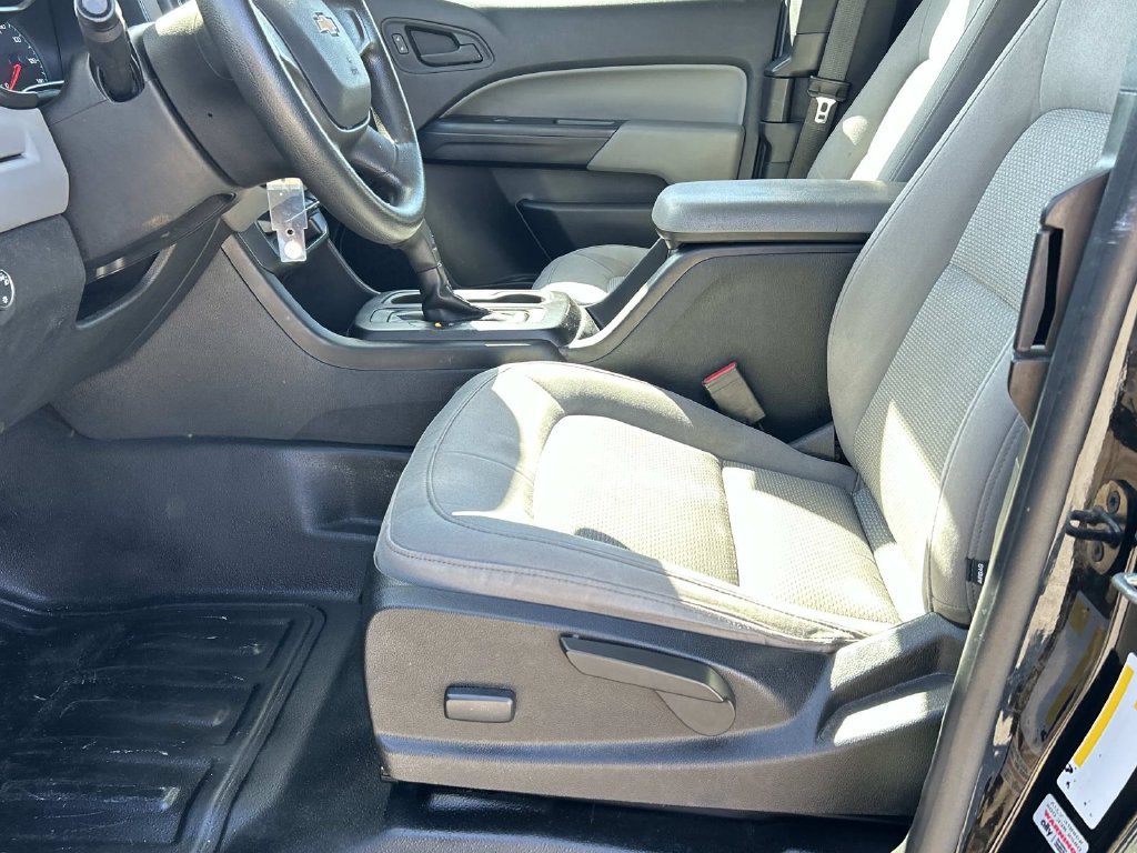 Used 2020 Chevrolet Colorado W/T RWD image 16