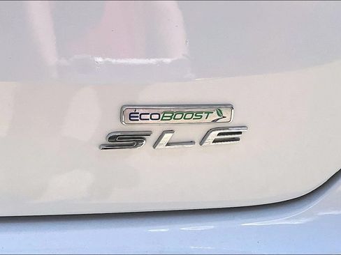Used 2019 Ford Edge SEL w/ Equipment Group 201A FWD image 8