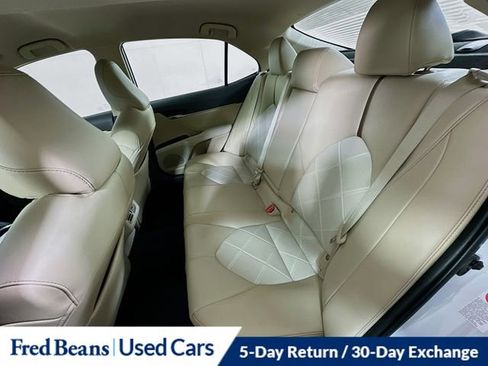 Used 2018 Toyota Camry L image 24