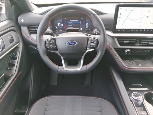 New 2025 Ford Explorer ST-Line w/ Premium Package AWD/4WD image 13
