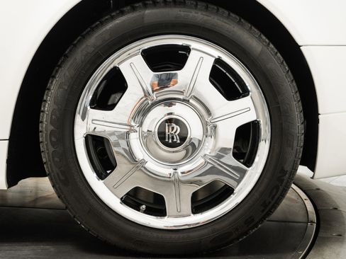 Used 2008 Rolls-Royce Phantom Drophead Coupe RWD image 39