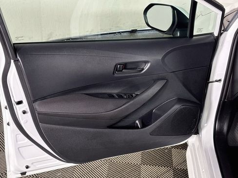 Used 2024 Toyota Corolla LE FWD image 10