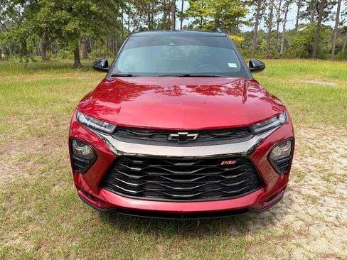 Used 2021 Chevrolet TrailBlazer RS w/ Technology Package FWD image 8