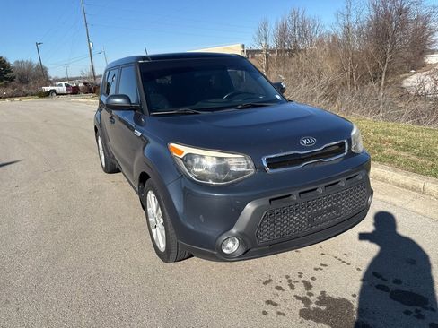 Used 2015 Kia Soul + w/ Primo Package image 3
