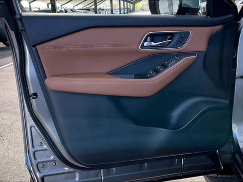 New 2026 Nissan Rogue Platinum w/ Platinum Premium Package image 13