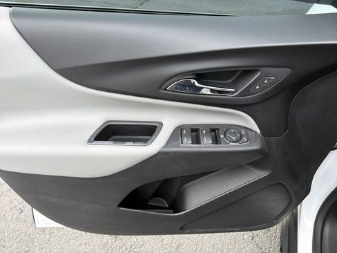 Used 2020 Chevrolet Equinox LT AWD/4WD image 28