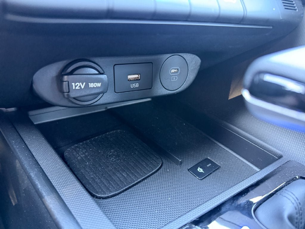 Certified 2025 Hyundai Elantra Sport FWD image 33