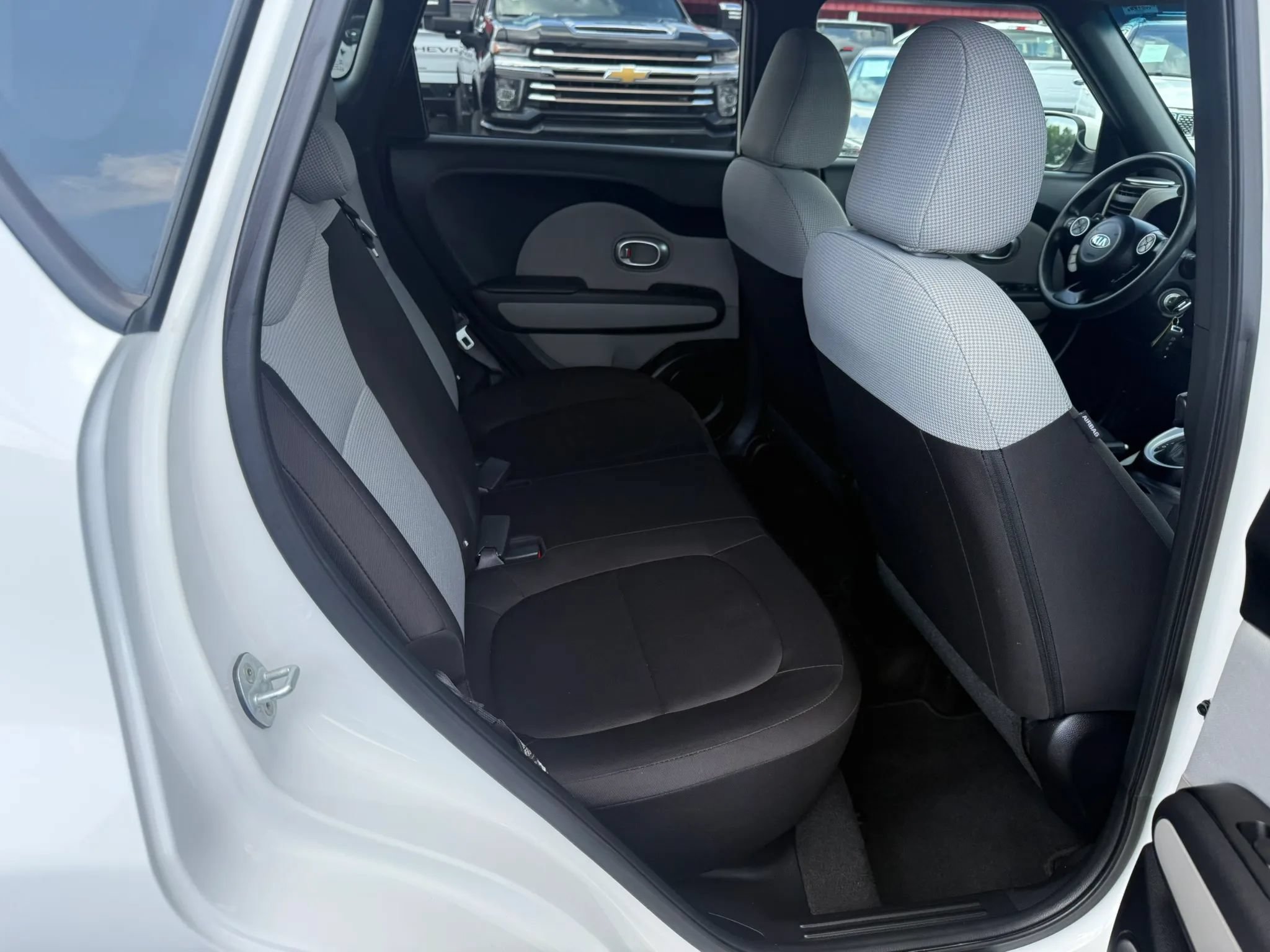 Used 2016 Kia Soul FWD image 15