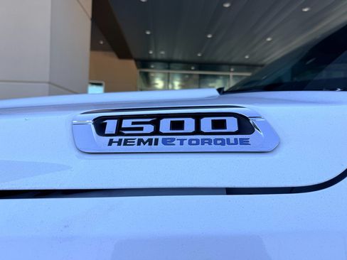 Used 2022 RAM 1500 Laramie AWD/4WD image 31