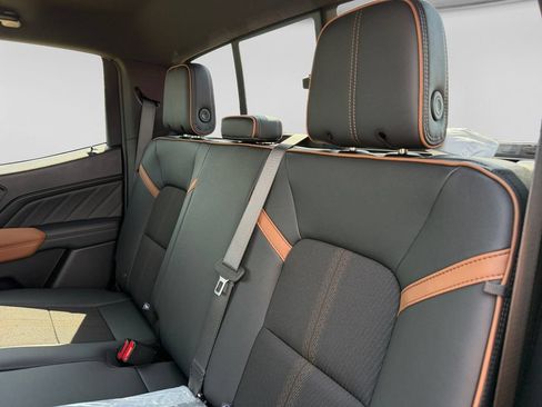 New 2026 GMC Canyon AT4 AWD/4WD image 36