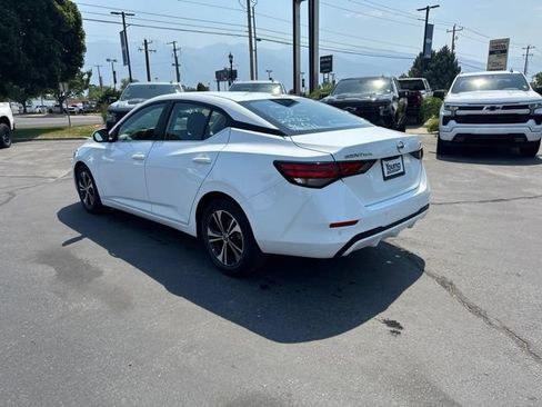 Used 2022 Nissan Sentra SV FWD image 3