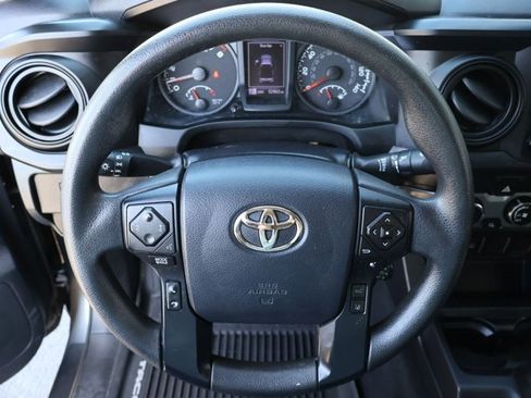 Used 2020 Toyota Tacoma SR AWD/4WD image 13