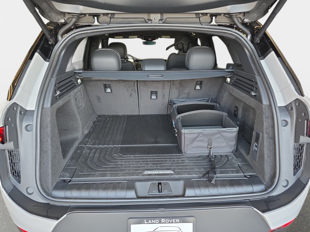 New 2026 Land Rover Range Rover Sport SE AWD/4WD image 10