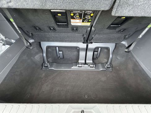 Used 2022 Toyota Sienna XSE w/ XSE Plus Package AWD/4WD image 16