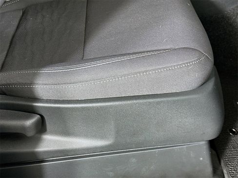 Used 2024 Nissan Frontier SV w/ SV Convenience Package image 23