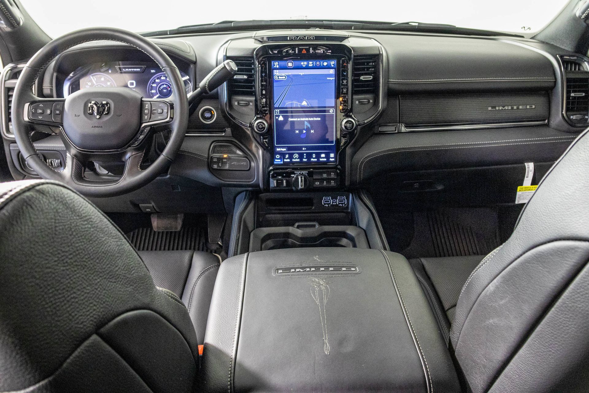 Used 2024 RAM 3500 Limited AWD/4WD image 32
